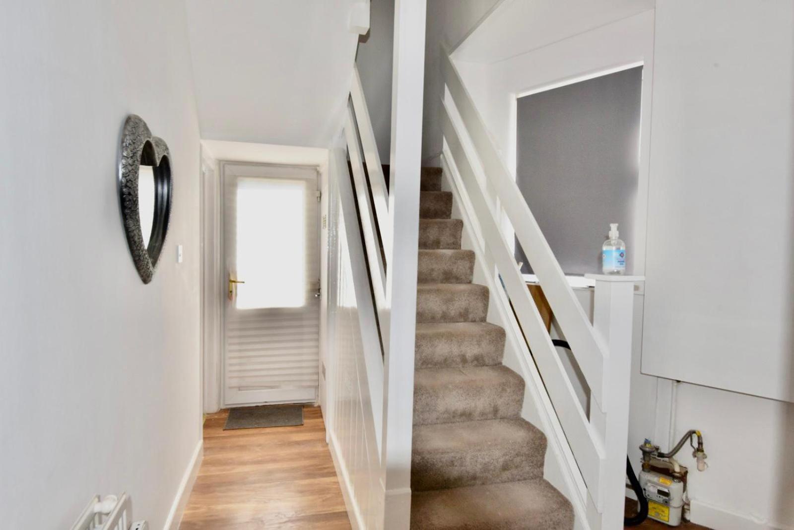 Come On In Lucas Street Newport Train Station Sleep Upto 8 Villa Exterior photo