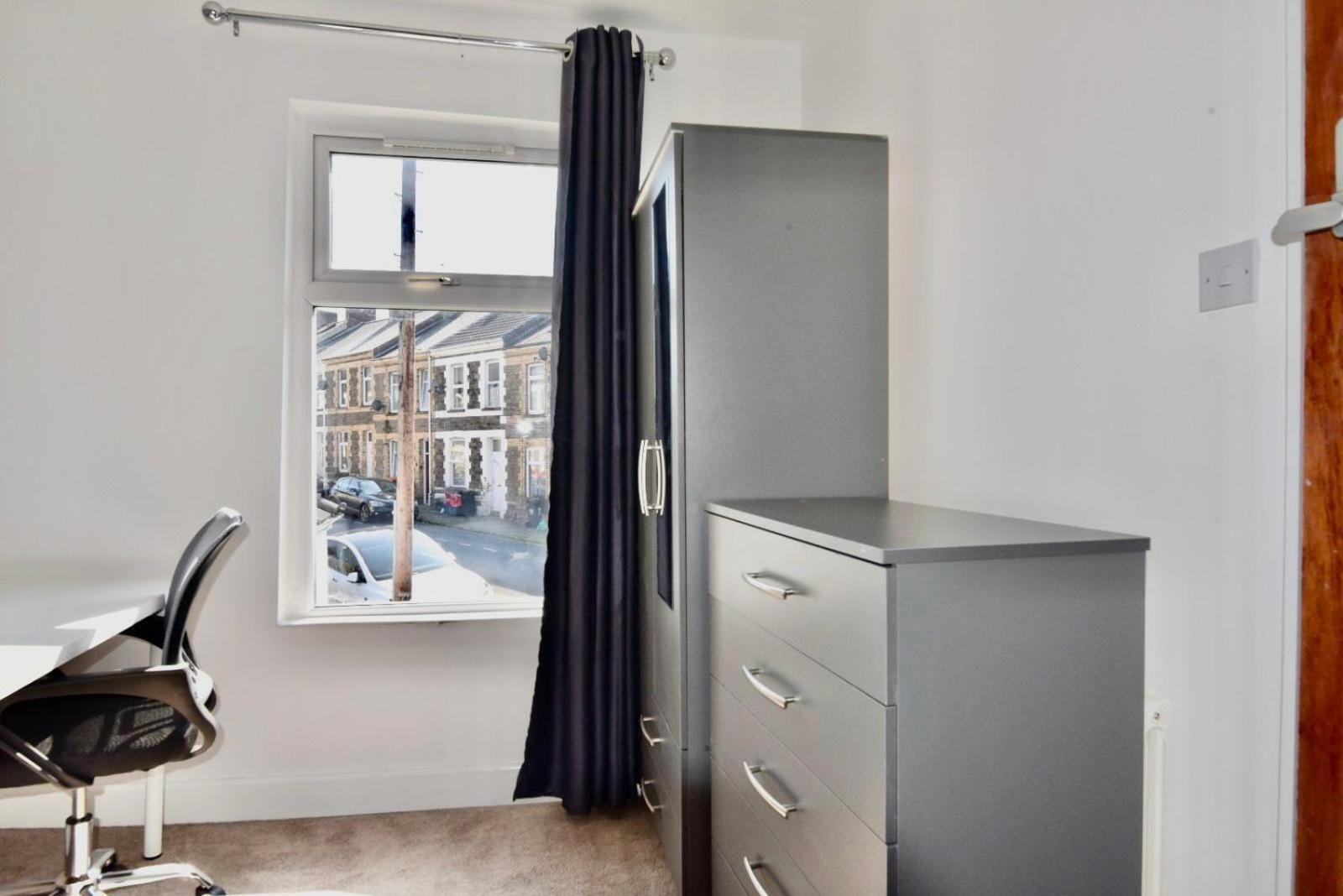 Come On In Lucas Street Newport Train Station Sleep Upto 8 Villa Exterior photo