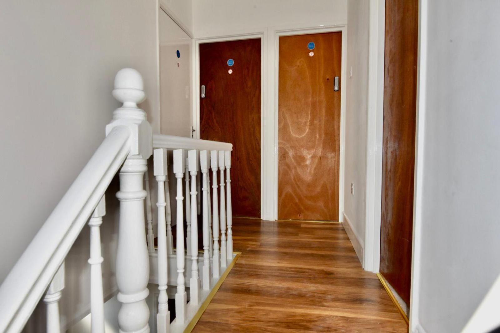 Come On In Lucas Street Newport Train Station Sleep Upto 8 Villa Exterior photo